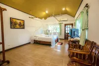 Varee Valley Resort and Restaurant Hotels in Amphoe Ubolratana