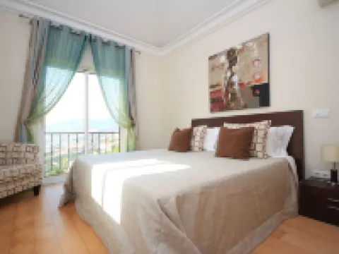 Scenic Apartment - Palheiro Village Hoteles en São Gonçalo