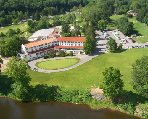 Shawnee Inn and Golf Resort Hotels in Smithfield Township