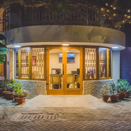 Hanu Reddy Residences Poes Garden