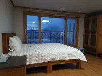 The View Hostel - Hostels