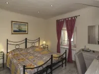 Art Gallery B&B Hotels in Capannori