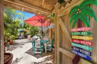 The Grand Guesthouse Hotels in Monroe County