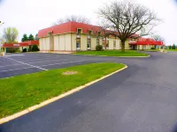 Albert Lea Inn and Suites - parking