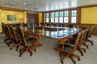 Mills Park Hotel Hotels in Xenia