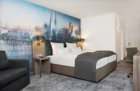 Achat Hotel Regensburg im Park Hotels near Grüne Oase - Transition Regensburg