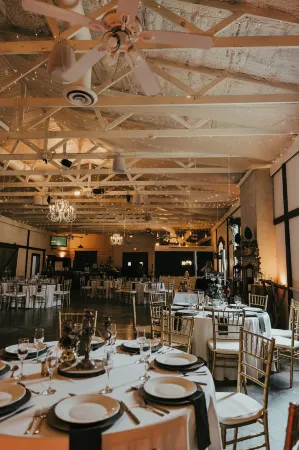 Towering Oaks Event & Retreat Center