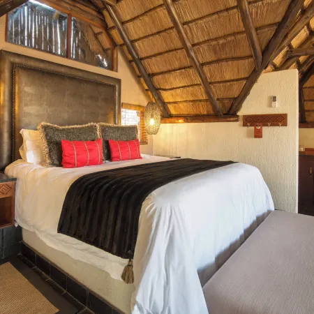 Tshukudu Bush Lodge