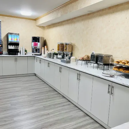 The Glengate Hotel & Suites