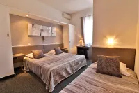 Hôtel le Chardon Bleu Hotels in Sainte-Maxime