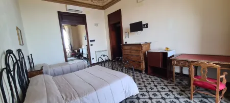 Marina Inn Отели рядом с достопримечательностью «The Castello di Milazzo»