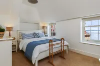 Nash House - Seafront With Parking Close to Town - Boutique