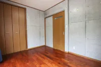 Tida Gesashi Hotels in Higashi