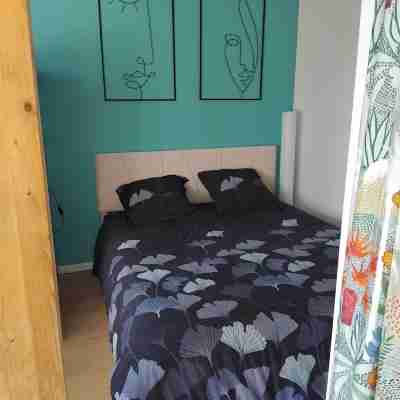 Espace Atypique détente, bien-être Rooms