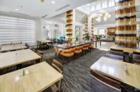 Hilton Garden Inn Portland Airport - breakfast