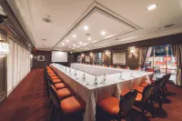 The Michelangelo Hotel
