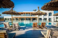 Solimar White Pearl - Adults Only - Pools