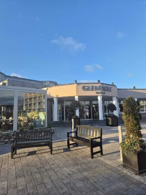 The Gleneagle Hotel & Apartments