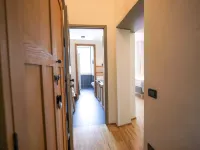 Up & up - by Myhomeincomo Hotels in Moltrasio