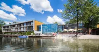 普日斯坦飯店和餐廳 InwazjaPC Olsztyn Laptopy Notebooki Sklep komputerowy附近的飯店