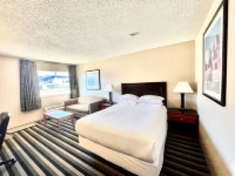 Royal Hotel Lloydminster โรงแรมในลอยด์มินสเตอร์