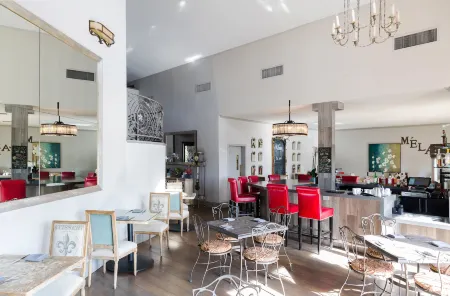 The Chateau at Lake la Quinta