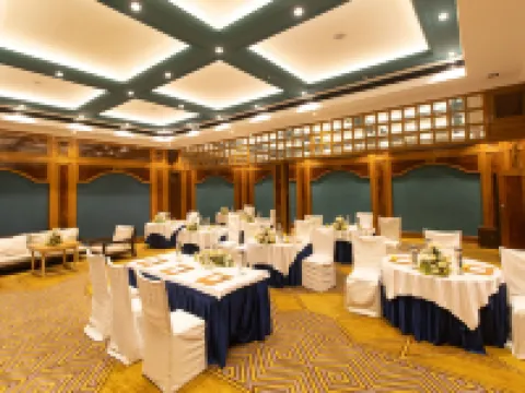Polo Floatel Kolkata Hotels in Howrah