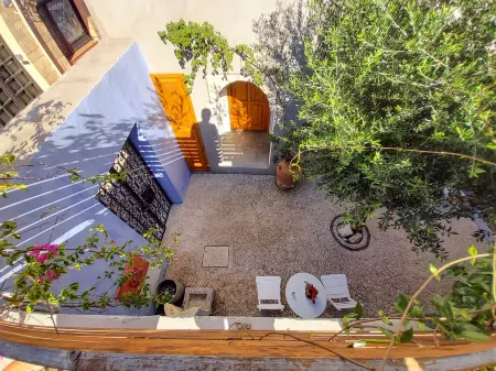 St. George Studios Отели рядом с достопримечательностью «Anthony Quinn Bay»