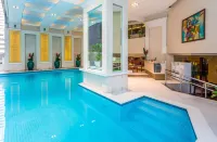 Discovery Suites Manila Philippines - Uima-altaat