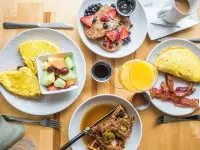 Maui Beach Hotel - breakfast