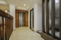 RedDoorz Plus near Galaxy Bekasi Hotel di Bekasi Barat