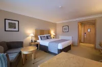 Regency Park Hotel, Health Club & Spa Hotel dekat Highclere Castle