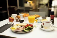 Hotel Louise - breakfast