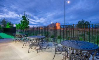 Holiday Inn Express & Suites Casa Grande