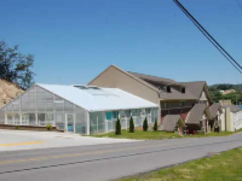 Vacation Lodge Hotels in Pigeon Forge