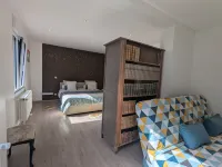 Chemin des Vignerons Hotel a Peltre