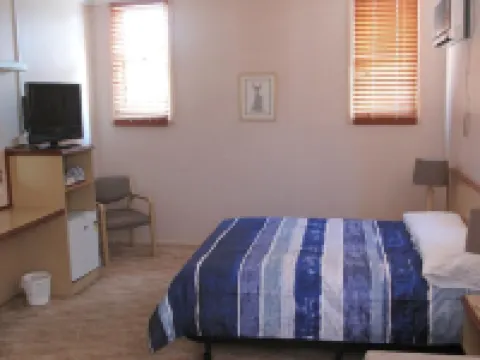 The Commercial Hotel Hotels in Tumut