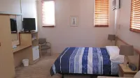 The Commercial Hotel فنادق في Killimicat