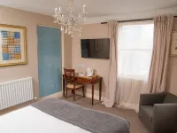 Royal Hotel, Bar & Grill Hotels in Purfleet