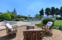 La Louvière des Bruyères - Pools