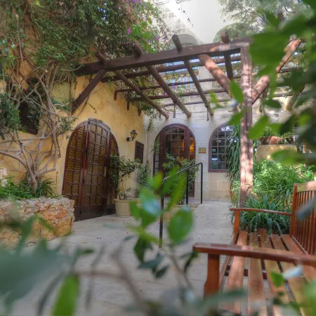 Cornucopia Hotel