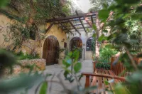 Cornucopia Hotel