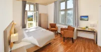 Hotel Restaurant Villa Oranien Hotels in der Nähe von Dombibliothek