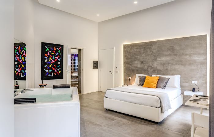 Gallery Suite Naples