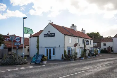 Kings Arms Hotels in Pickhill with Roxby