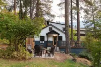 LOGE Leavenworth - Downtown Hotels in Leavenworth