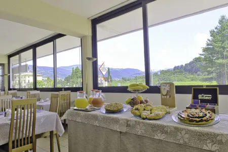 Hotel Valpolicella International