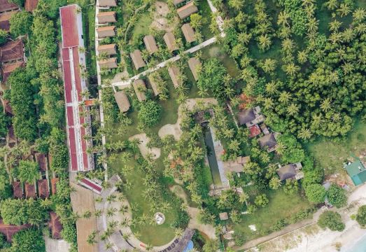 루미 호텔 길리 트라왕간 수영장