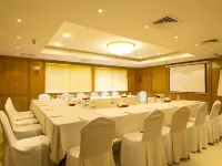 Rolla Suites Hotel -Former J5 Bur Dubai Hotel Các khách sạn gần Chợ Meena Bazaar