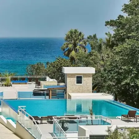 Playa Laguna Beach Condos
